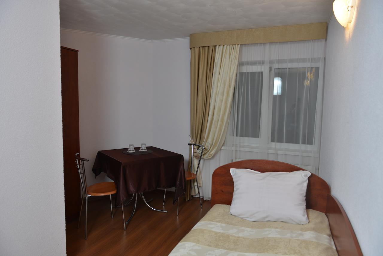 Forsage Hotel Rivne Room photo